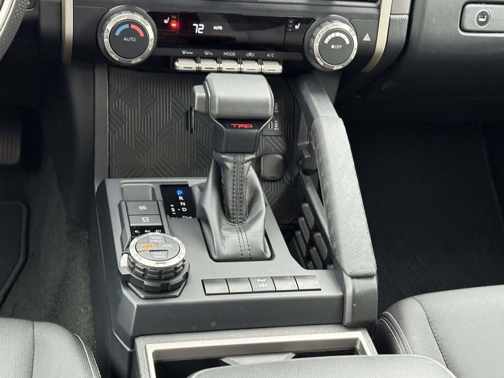 Used 2024 Toyota Tacoma TRD Off-Road image 19