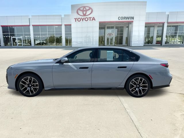 Used 2025 BMW 740i xDrive AWD/4WD video 2