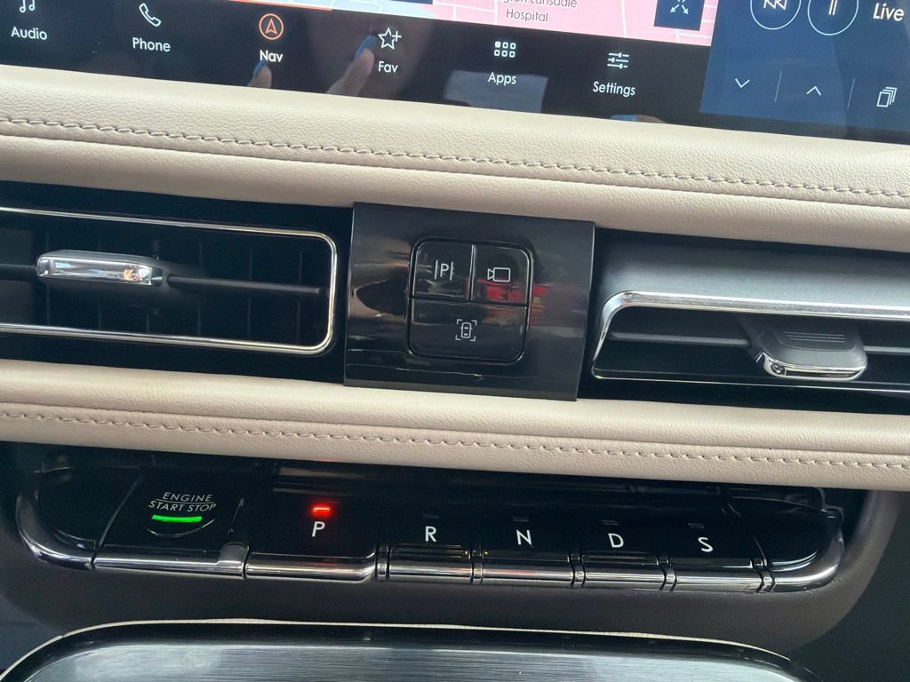 Certified 2023 Lincoln Nautilus AWD w/ Premium Package image 28