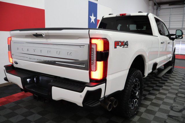Used 2024 Ford F350 Platinum w/ FX4 Off-Road Package AWD/4WD image 31