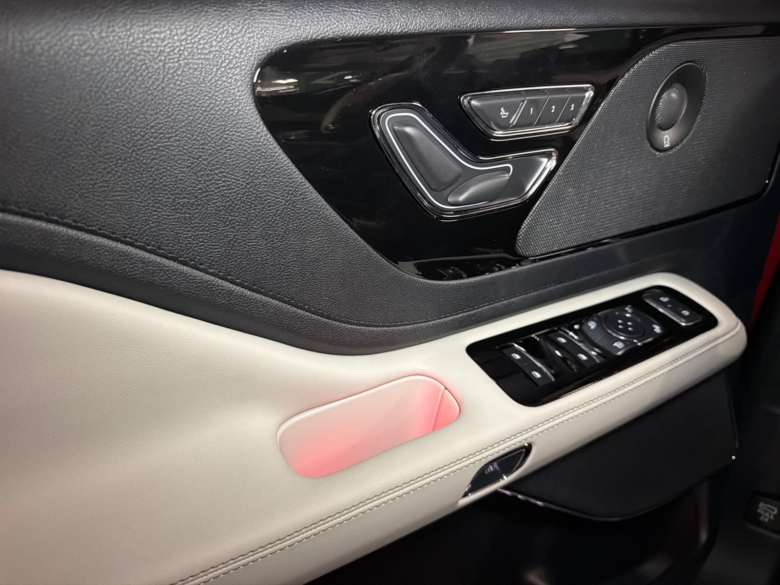 New 2026 Lincoln Aviator Reserve AWD/4WD image 32