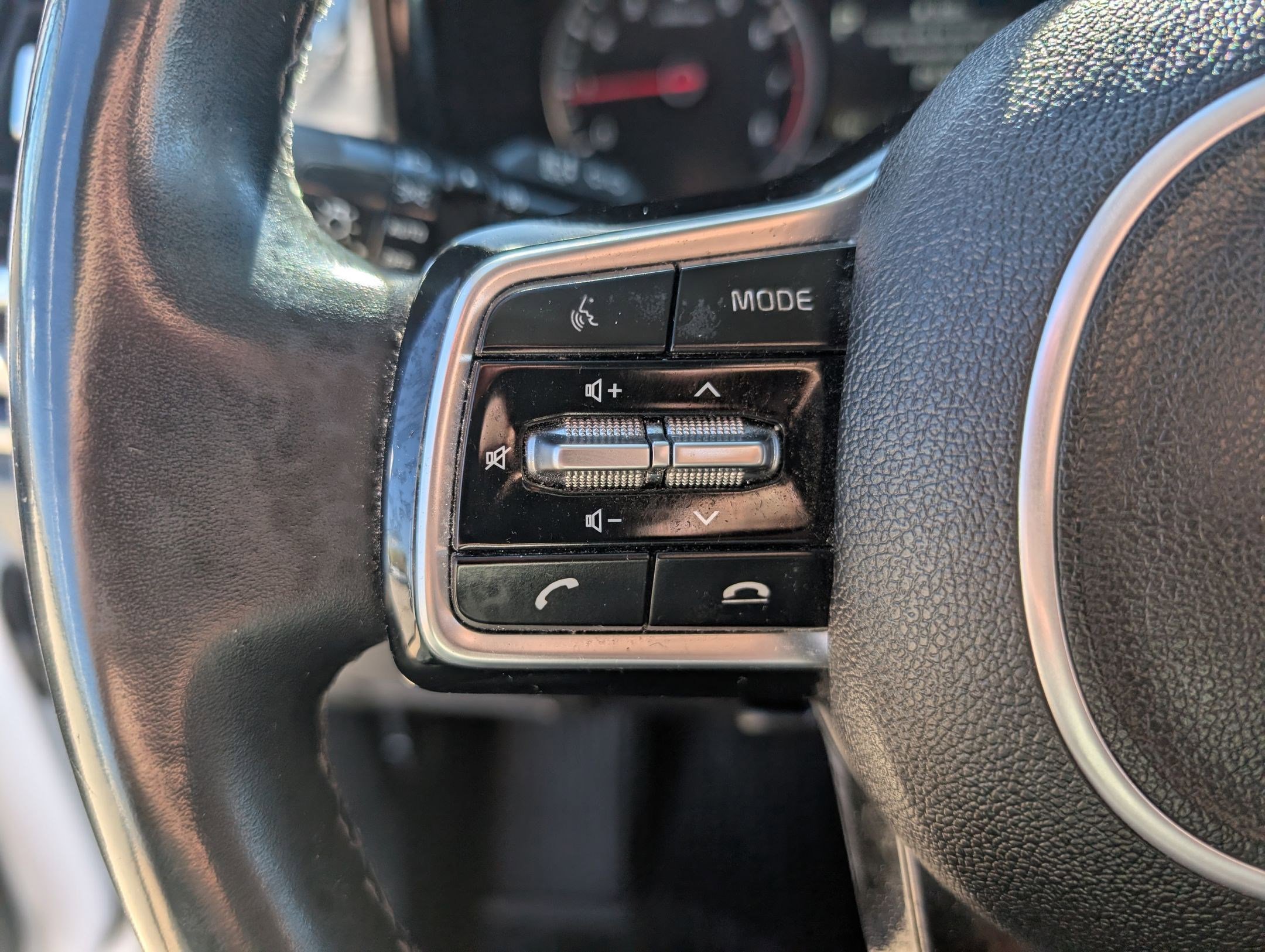 Certified 2021 Kia Sorento SX image 17
