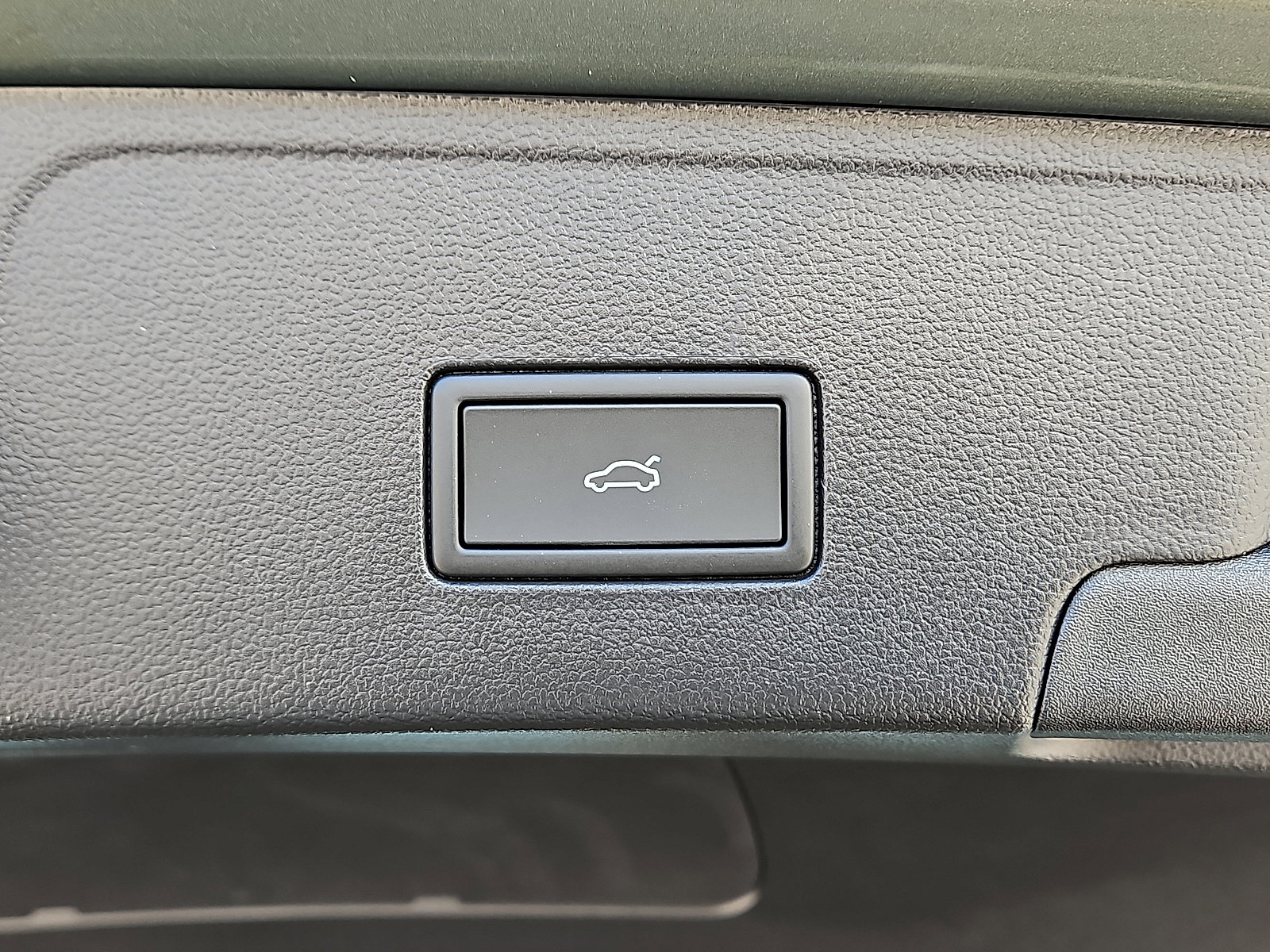 New 2026 Volkswagen Atlas Cross Sport SEL Premium R-Line image 8