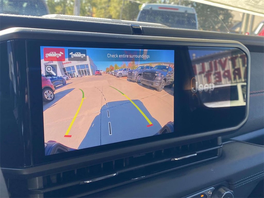 New 2025 Jeep Gladiator Rubicon image 19