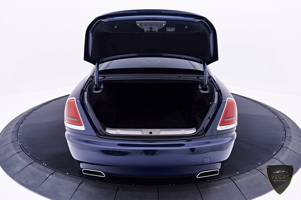 Used 2017 Rolls-Royce Wraith RWD image 29