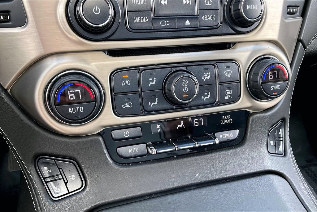 Used 2020 GMC Yukon Denali w/ Denali Premium Package AWD/4WD image 32