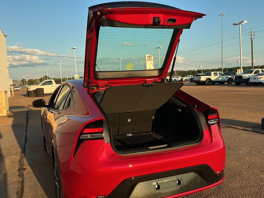 New 2026 Toyota Prius XLE image 36