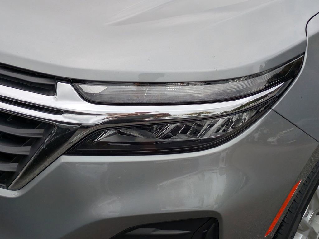 Used 2023 Chevrolet Equinox LS w/ Driver Confidence II Package FWD image 29