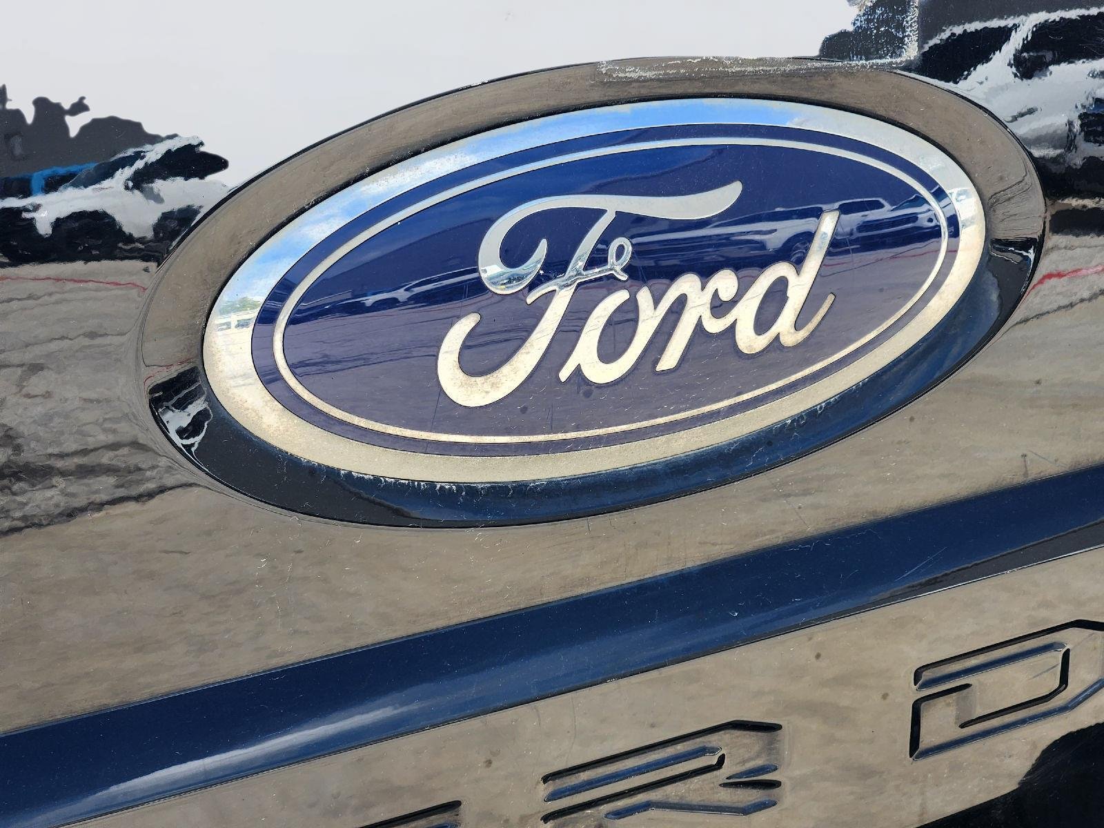 Used 2018 Ford F250 XLT w/ FX4 Off-Road Package AWD/4WD image 12