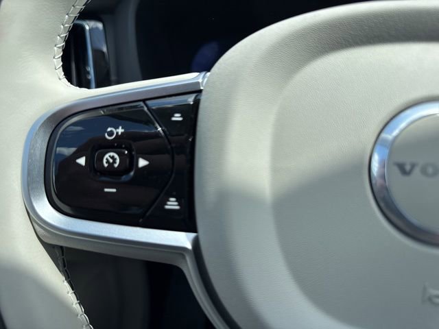 New 2026 Volvo XC60 T8 Ultra w/ Protection Package Premier image 19