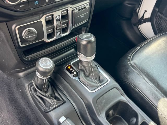 Used 2021 Jeep Wrangler Unlimited Sahara w/ Cold Weather Group AWD/4WD image 19