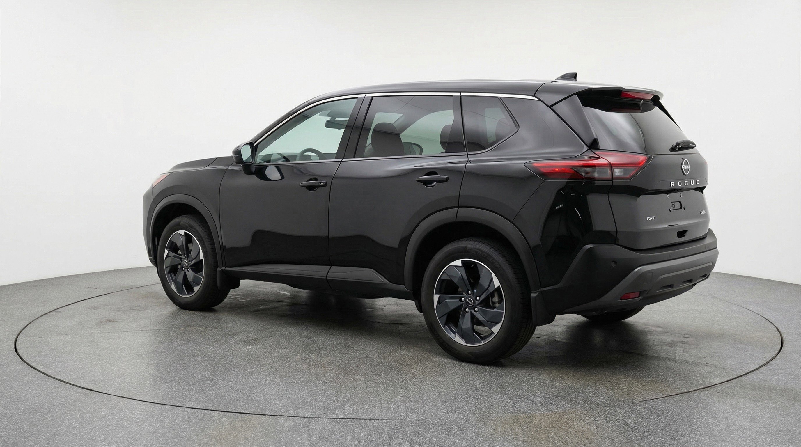 Used 2025 Nissan Rogue SV image 6