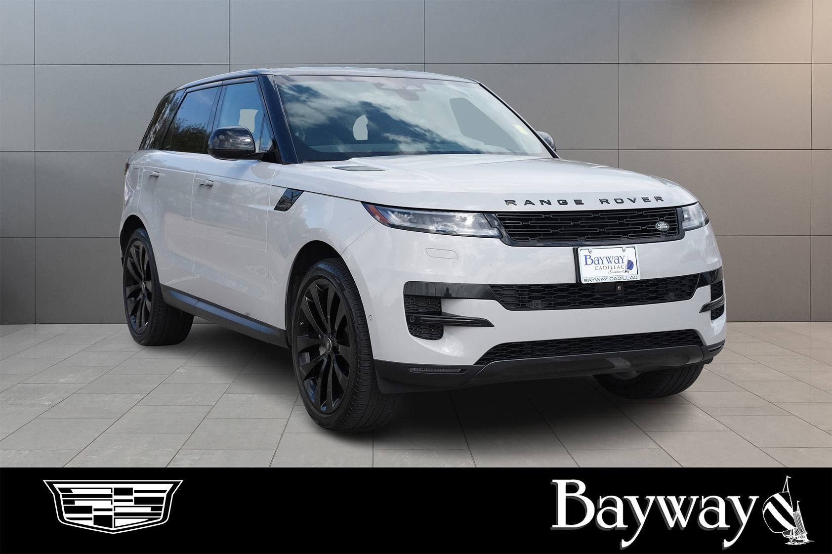 Used 2024 Land Rover Range Rover Sport SE image 3