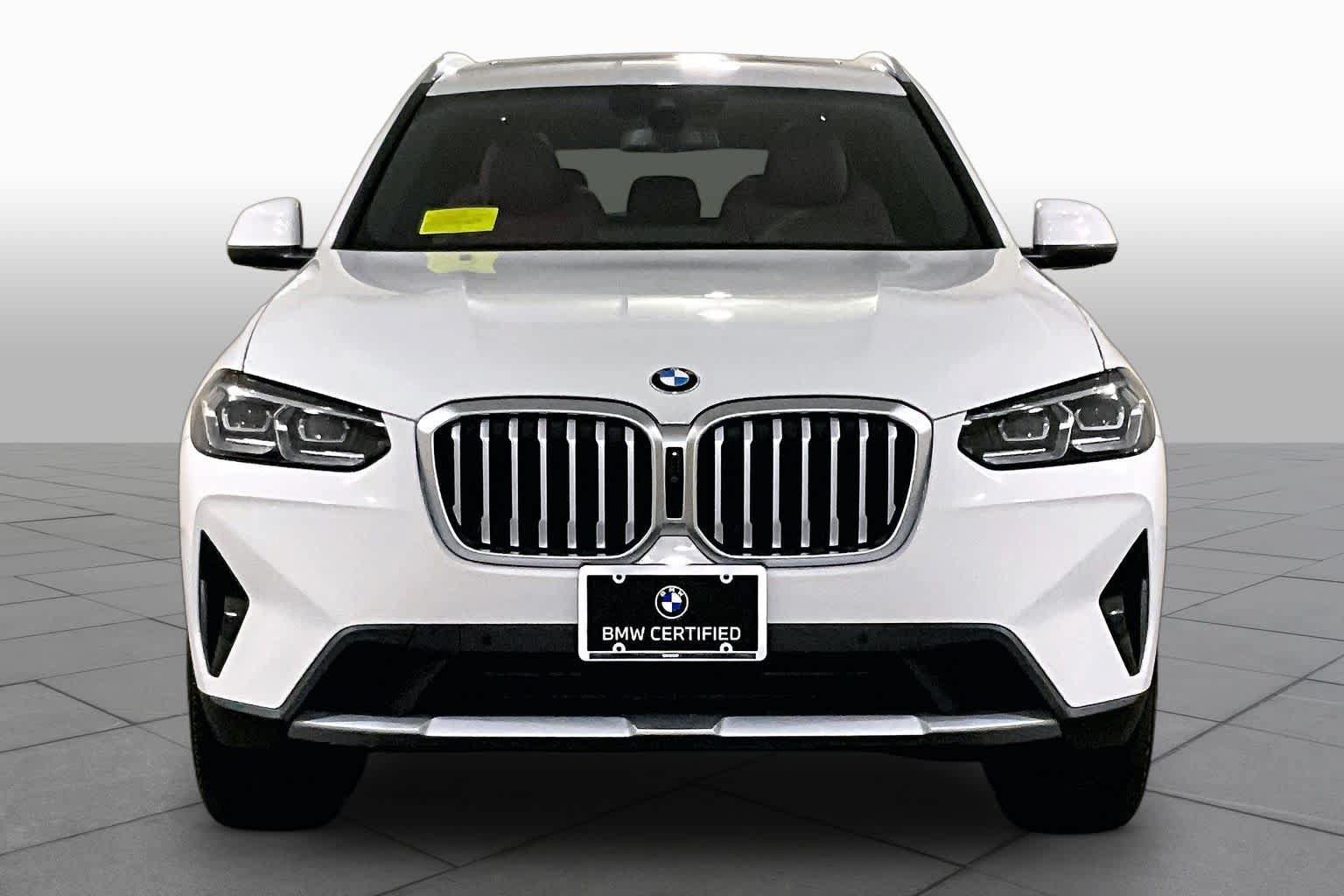 Used 2024 BMW X3 xDrive30i w/ Premium Package AWD/4WD image 3