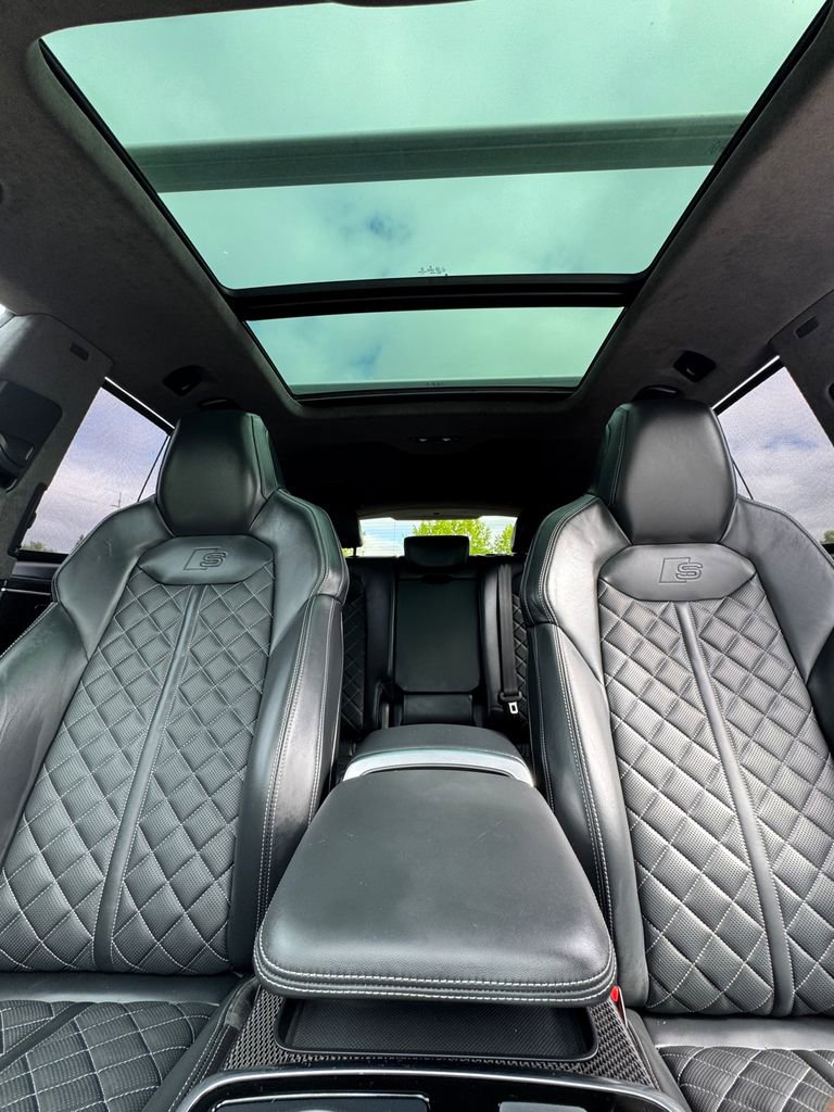Used 2022 Audi SQ8 Prestige w/ Prestige Package AWD/4WD image 31