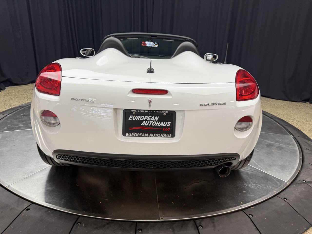 Used 2008 Pontiac Solstice Convertible w/ Premium Package image 6