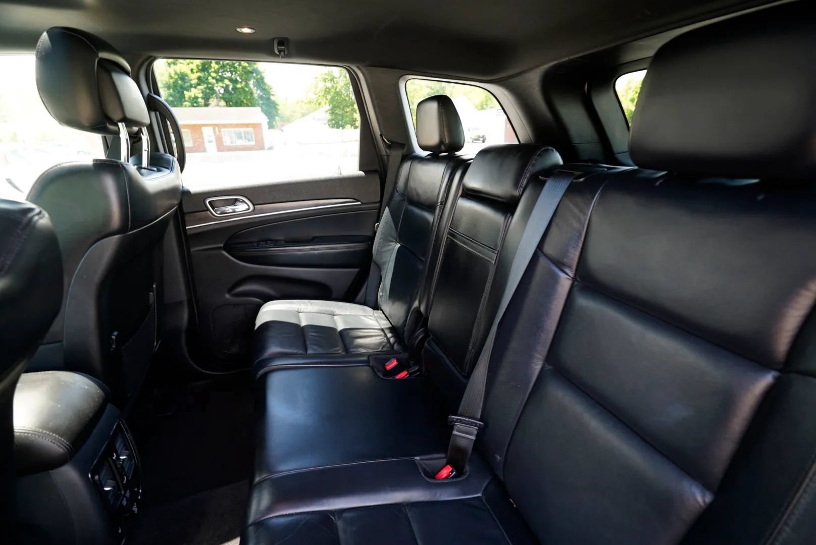 Used 2018 Jeep Grand Cherokee Limited AWD/4WD image 31
