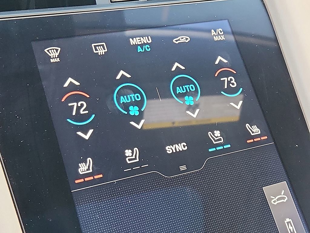 Certified 2025 Porsche Taycan image 14