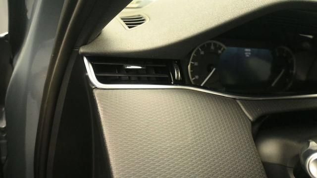 Used 2022 Land Rover Range Rover Evoque S AWD/4WD image 14