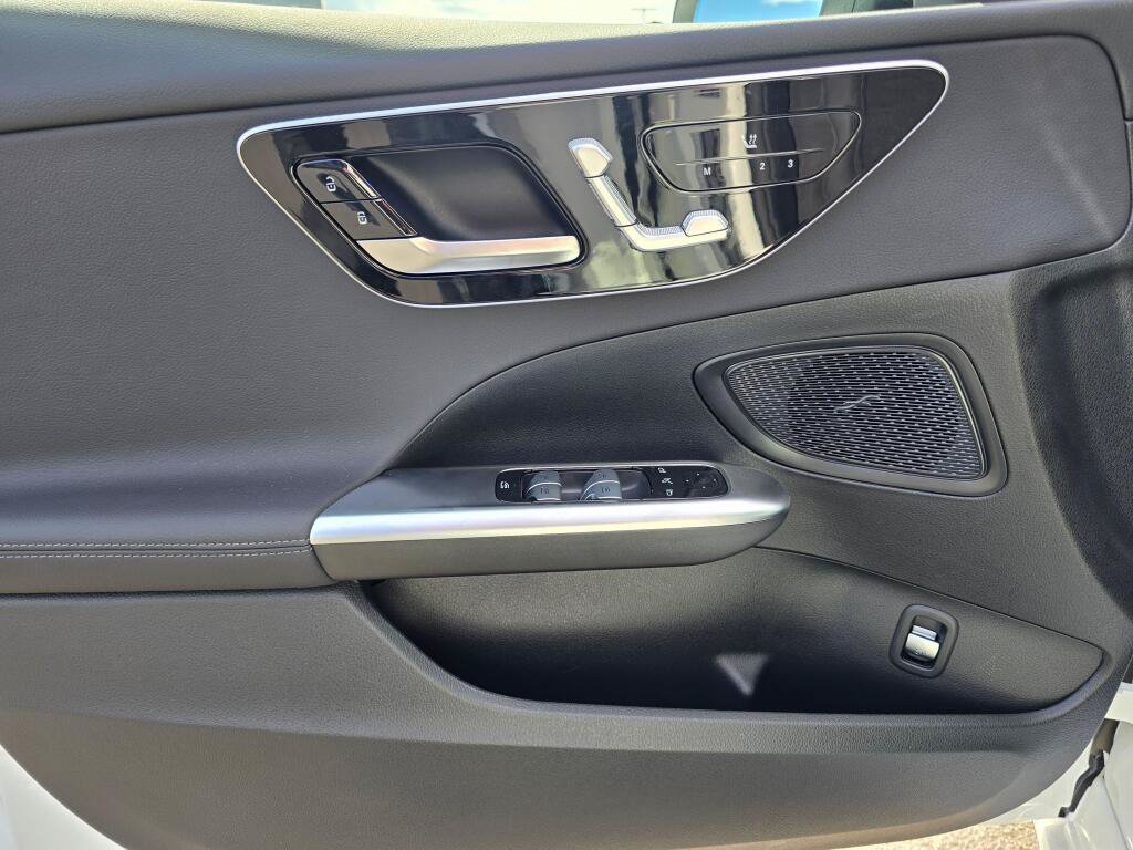 New 2026 Mercedes-Benz C 300 4MATIC Sedan image 33