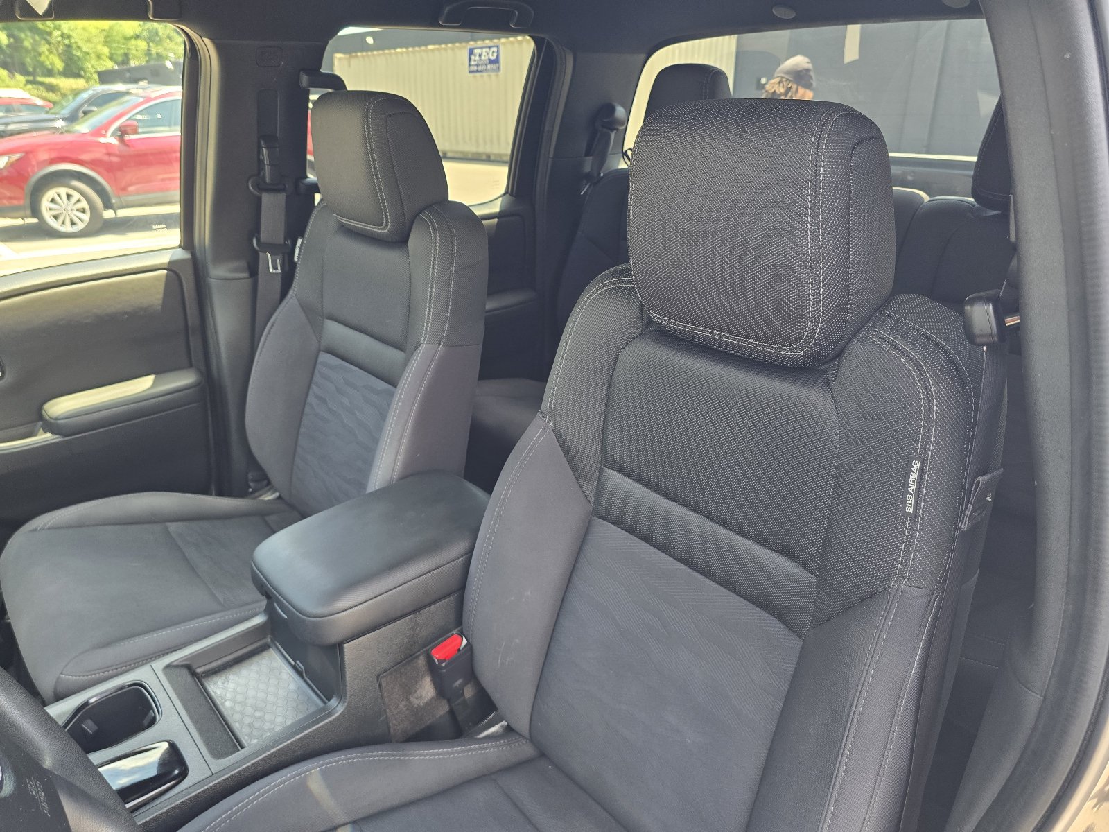 Used 2023 Nissan Frontier SV w/ Midnight Edition Package AWD/4WD image 14