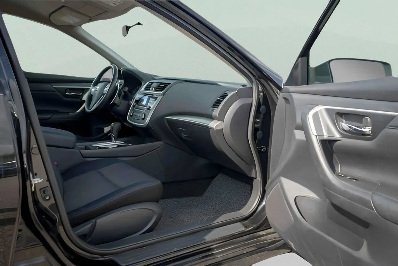 Used 2016 Nissan Altima 2.5 SR image 20