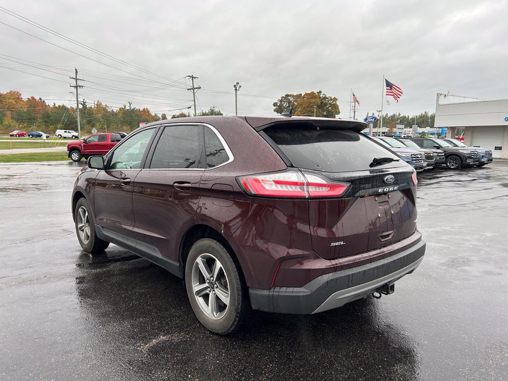 Used 2024 Ford Edge SEL w/ Convenience Package AWD/4WD image 3
