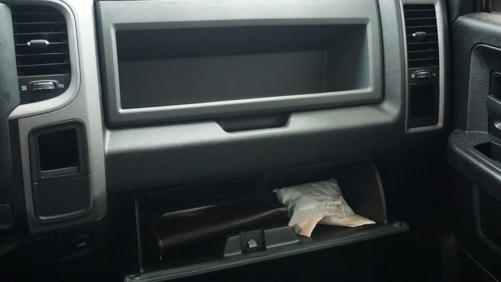 Used 2016 RAM 1500 Express image 24