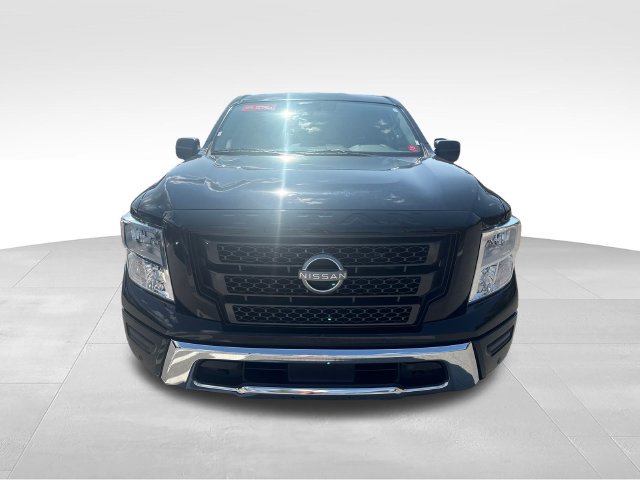 Certified 2024 Nissan Titan SV w/ SV Convenience Package RWD image 9