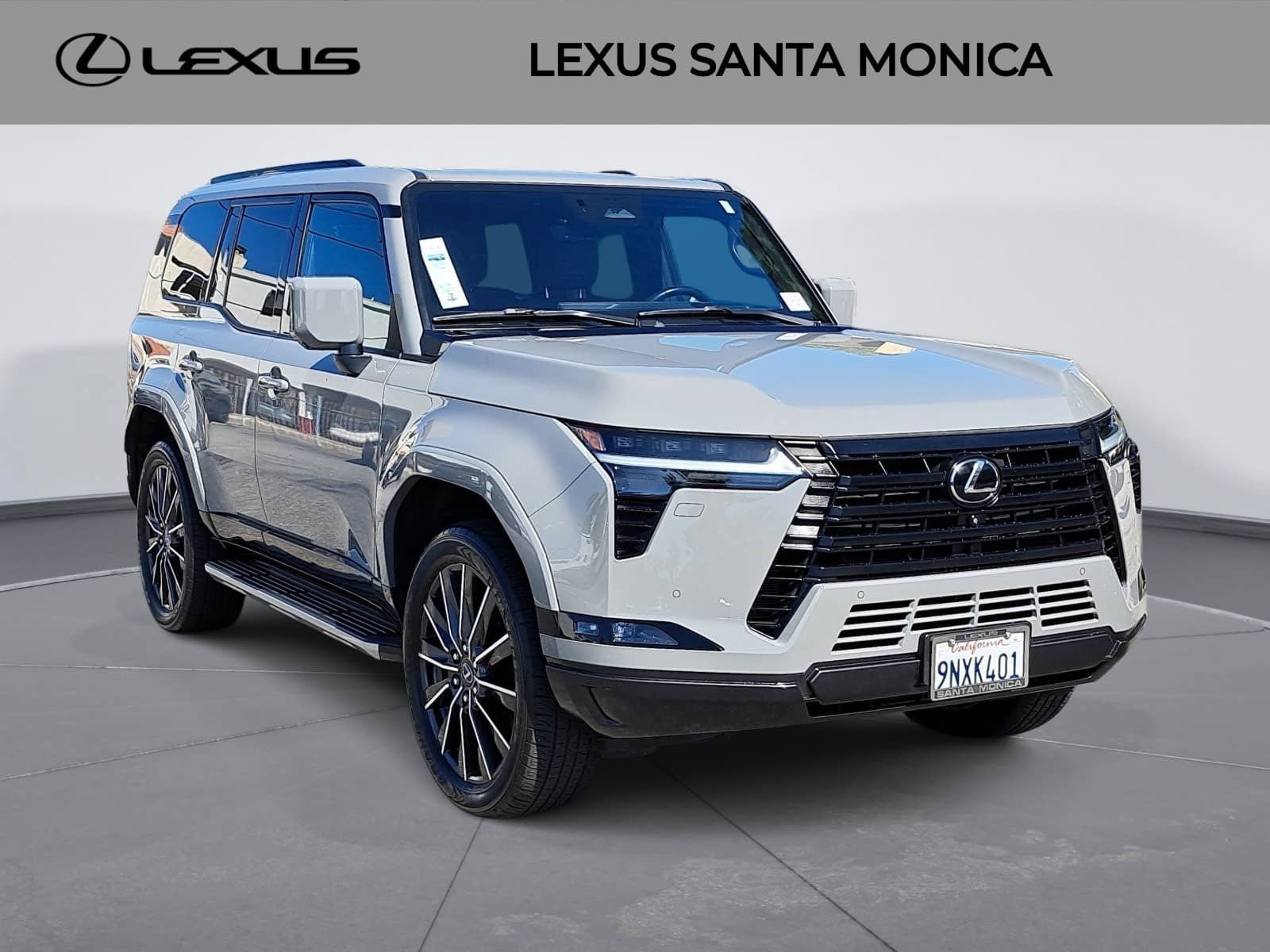 Used 2024 Lexus GX 550 w/ Cold Area Package AWD/4WD image 3