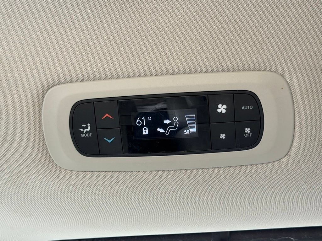 Used 2017 Chrysler Pacifica Touring-L Plus w/ Advanced Safetytec Group FWD image 37