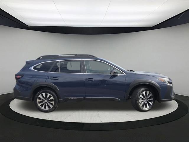 New 2025 Subaru Outback Limited image 8