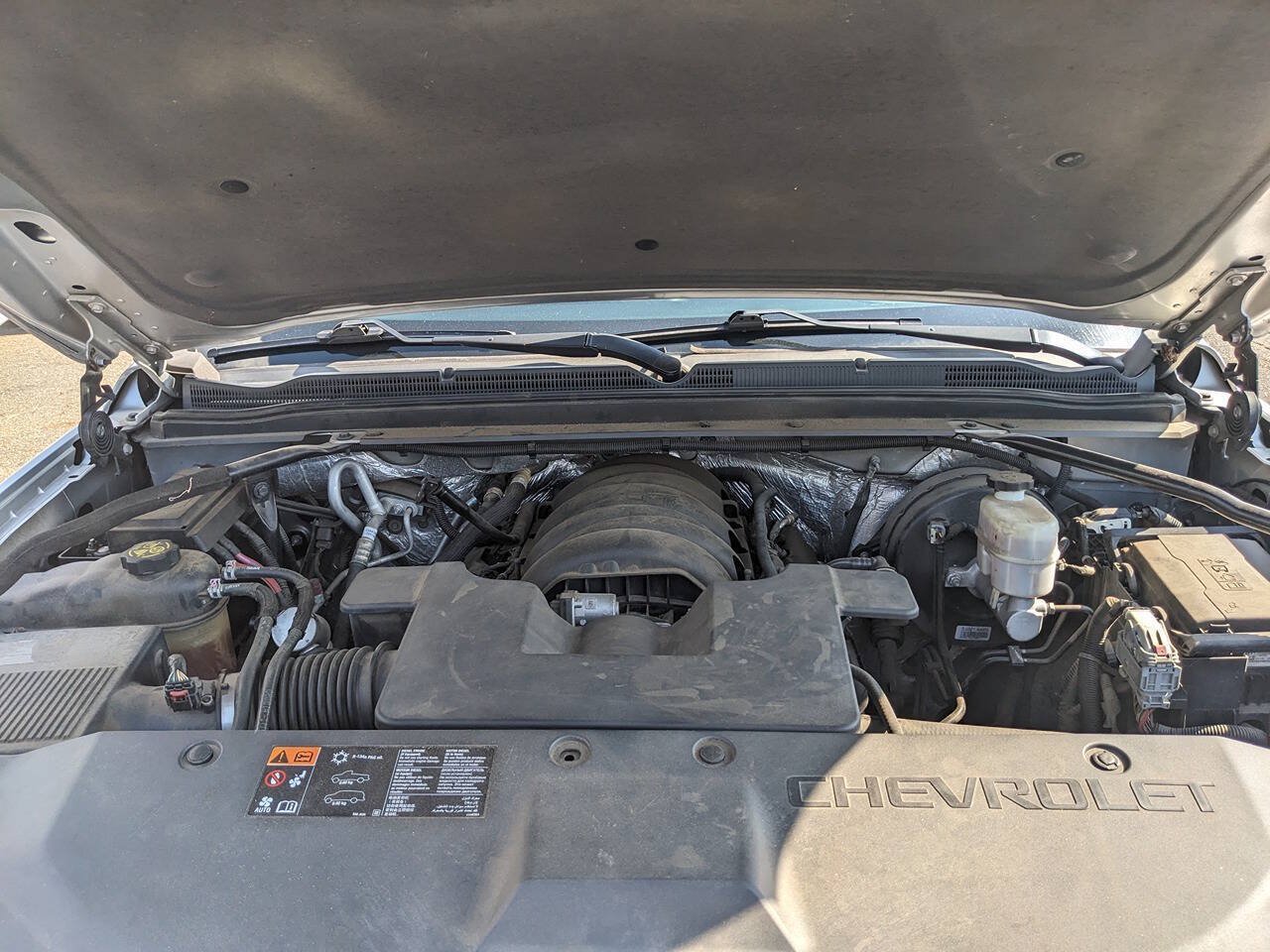 Used 2015 Chevrolet Suburban LT RWD image 27