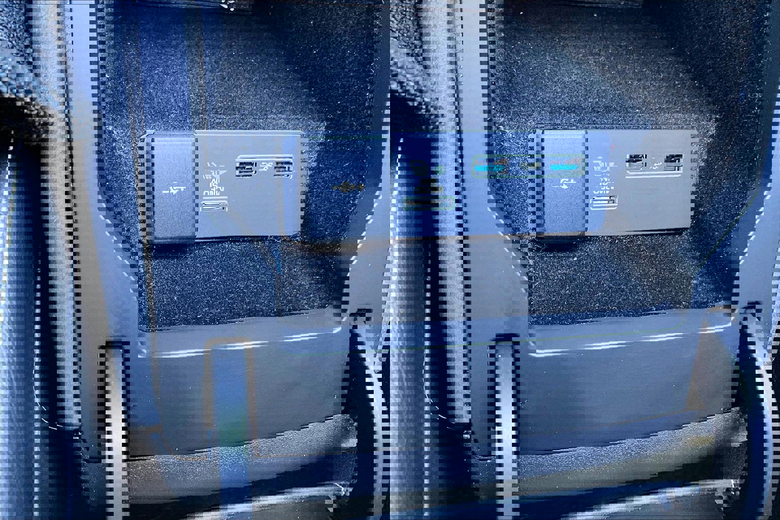 Used 2020 Land Rover Discovery Sport SE R-Dynamic image 21