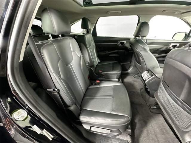 Used 2022 Kia Sorento SX image 30