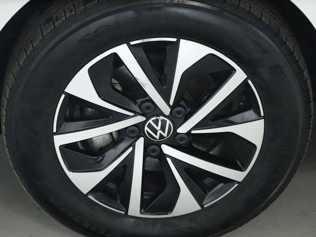 Certified 2025 Volkswagen Jetta S image 35