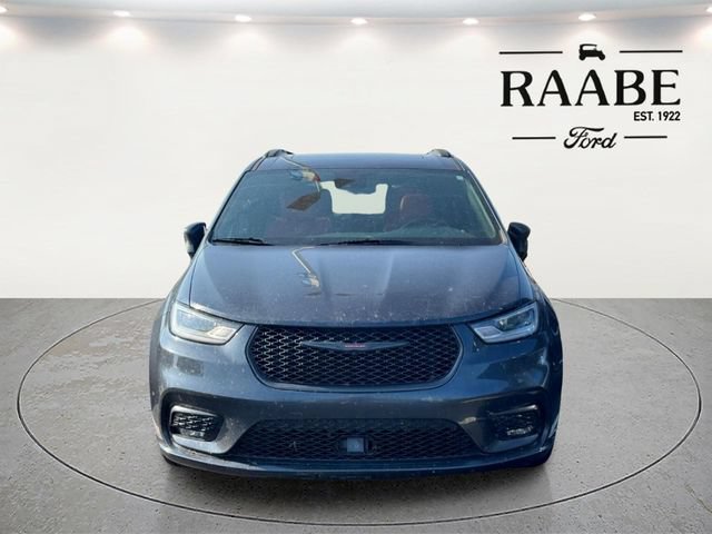 Used 2021 Chrysler Pacifica Limited w/ S Appearance Package FWD image 10