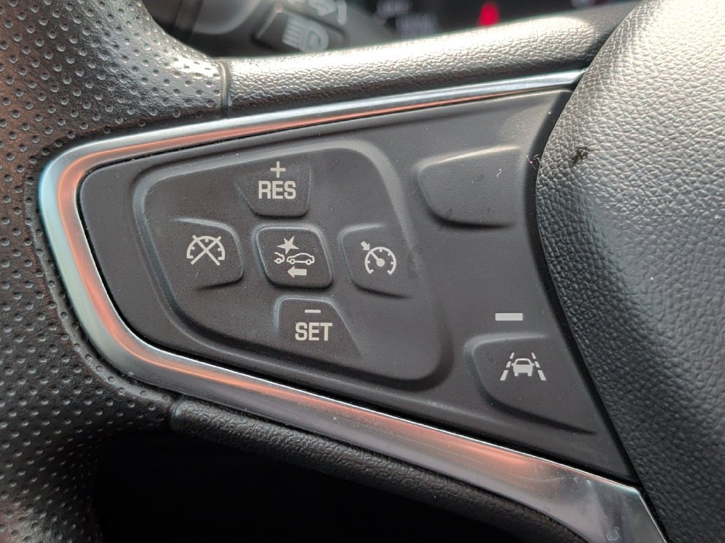 Used 2025 Chevrolet Malibu LT FWD image 12