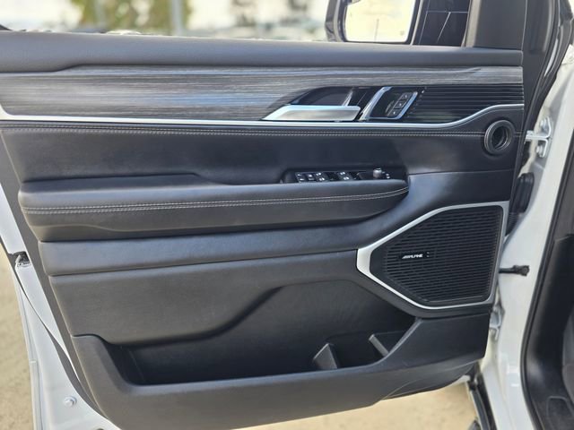 Used 2024 Jeep Wagoneer Series II image 21