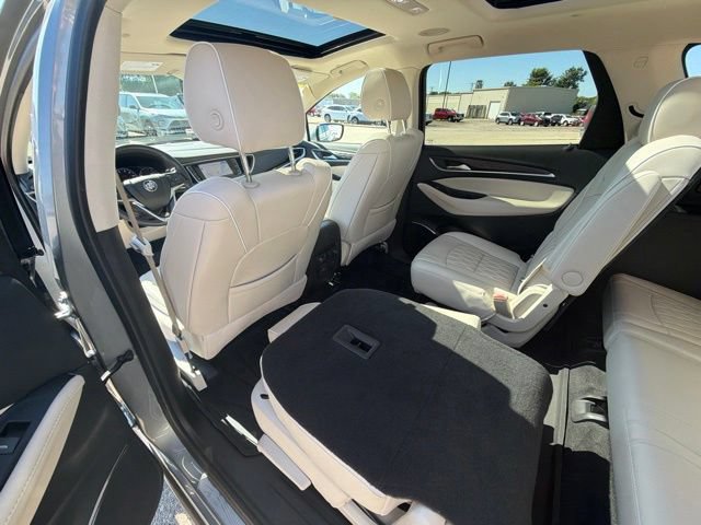 Used 2023 Buick Enclave Avenir w/ Avenir Technology Package AWD/4WD image 31
