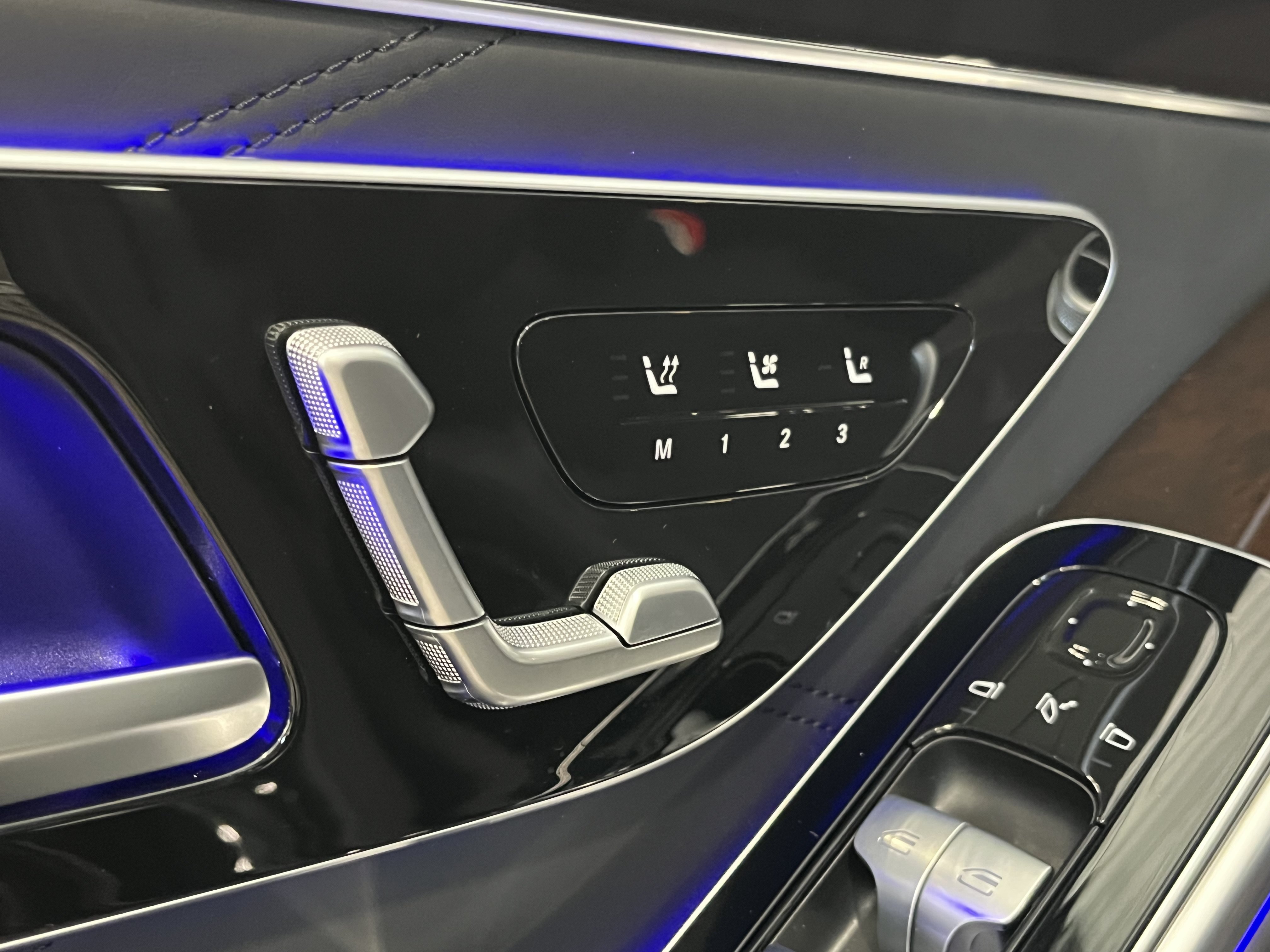 New 2026 Mercedes-Benz Maybach S 680 4MATIC image 9