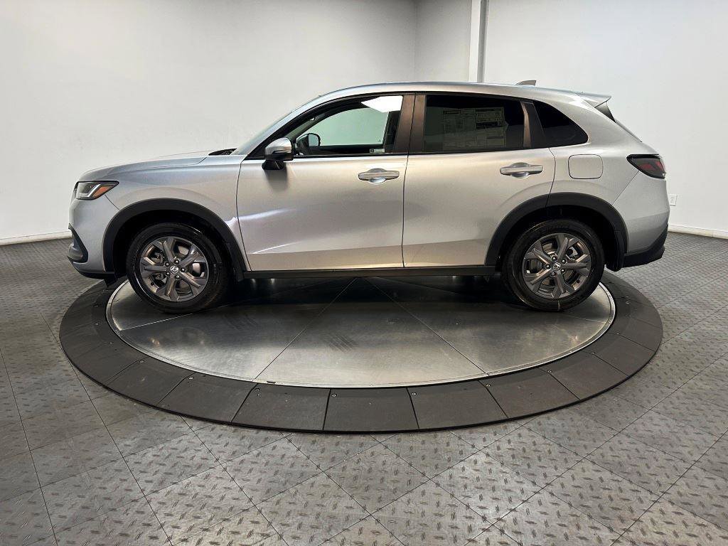 New 2026 Honda HR-V LX image 5