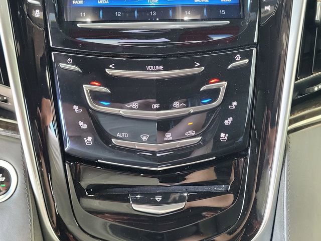 Used 2019 Cadillac Escalade Platinum w/ Escalade Sport Edition AWD/4WD image 21