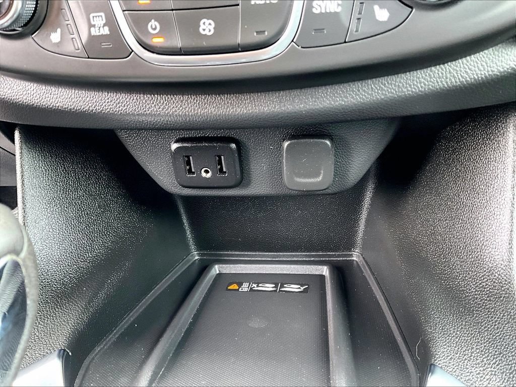 Used 2023 Chevrolet Traverse LT AWD/4WD image 28