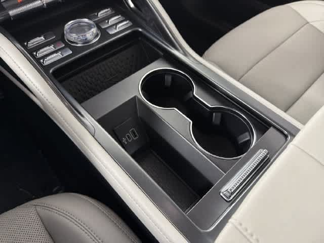 New 2026 Lincoln Nautilus Premier AWD/4WD image 5