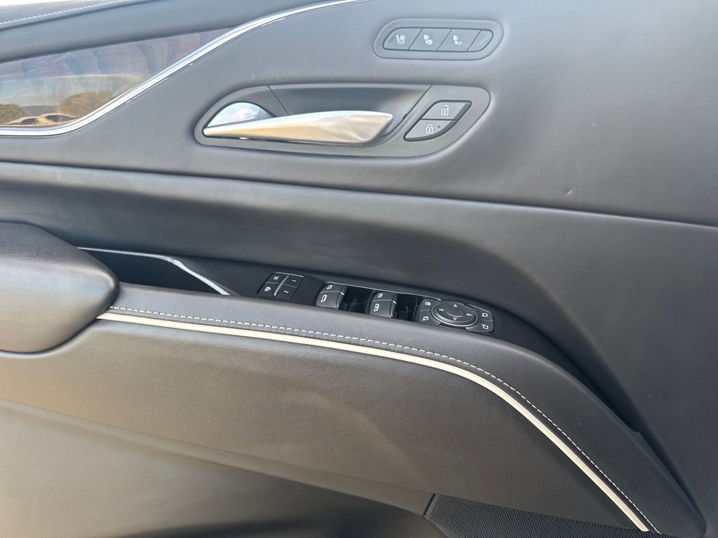 Certified 2023 Cadillac Escalade Sport Platinum w/ LPO, ONYX Package image 25