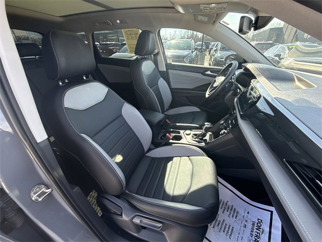 Used 2024 Volkswagen Taos SEL image 24