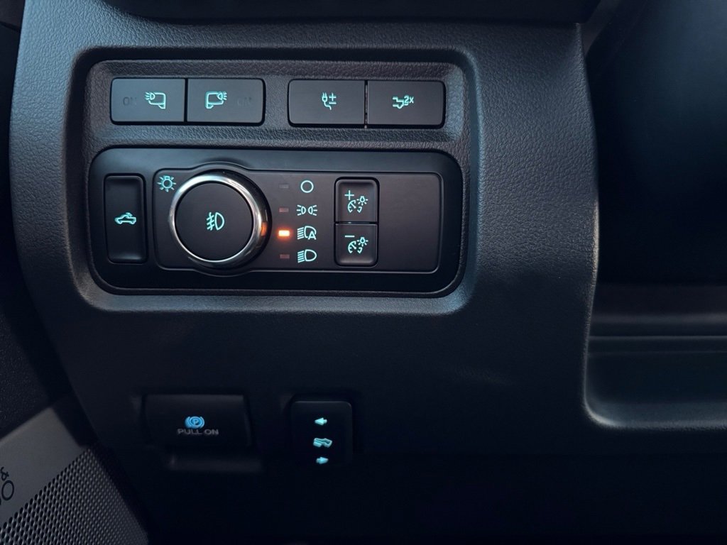 Used 2024 Ford F350 Lariat image 23