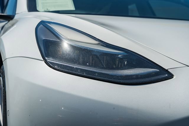 Used 2022 Tesla Model 3 Long Range AWD/4WD image 13