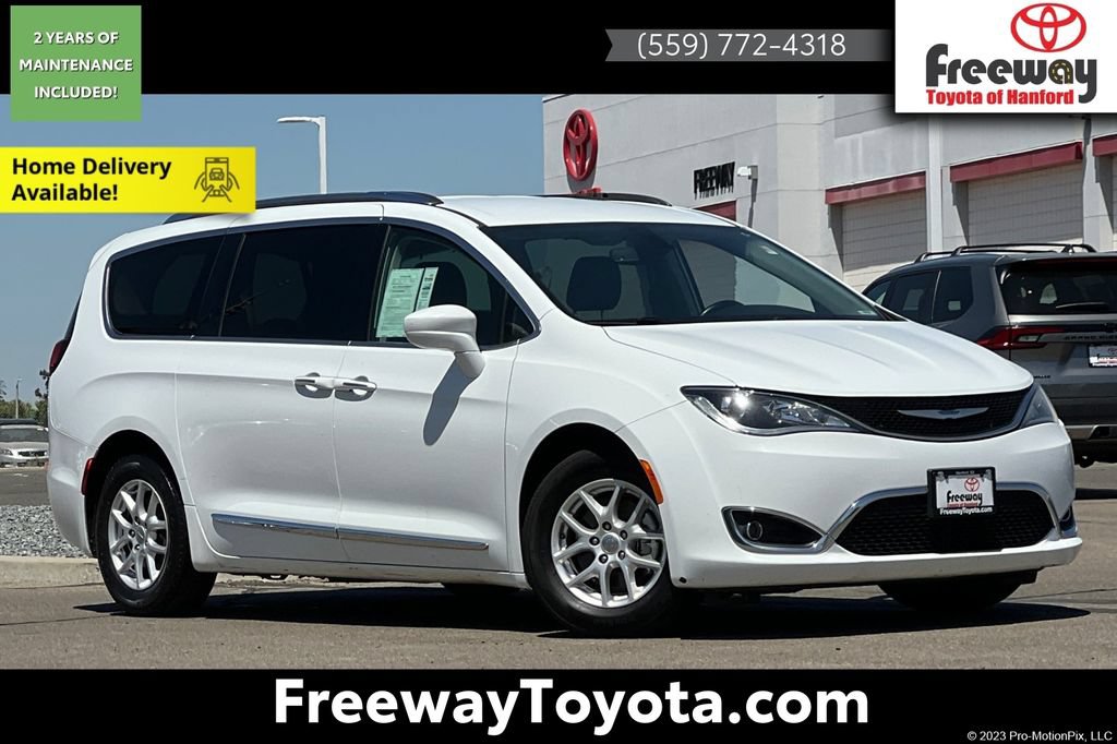 Used 2020 Chrysler Pacifica Touring-L FWD image 1